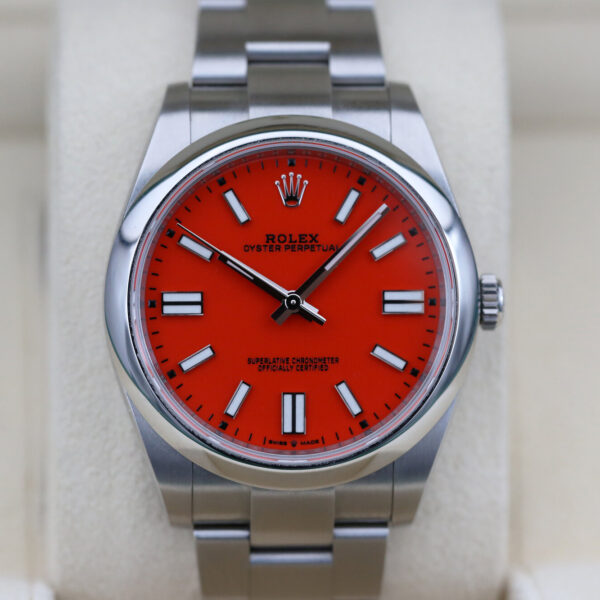 Rolex 124300 Red OYSTER PERPETUAL 41mm 2022
